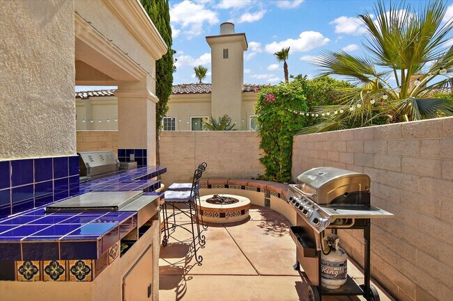 Building Photo - 80788 Via Puerta Azul