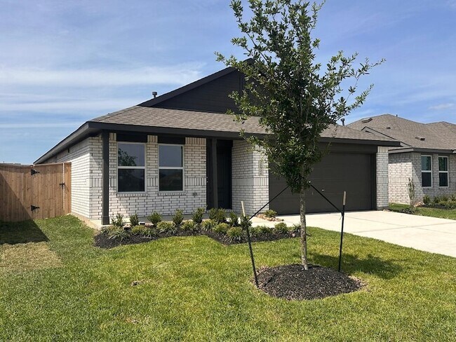 Building Photo - 26906 Rosebay Wds Dr