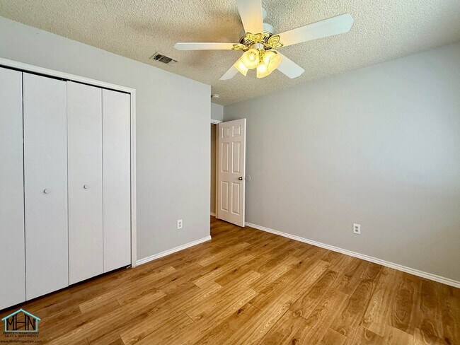 Building Photo - 5230 Gawain Dr