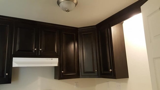 Building Photo - 12747 Westbrook Dr