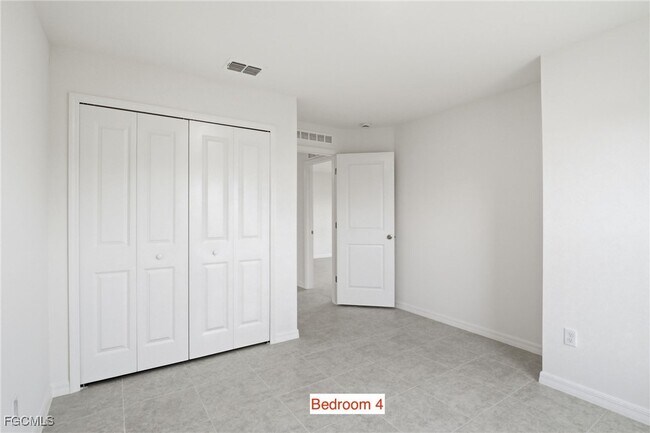 Building Photo - 3418 20th St SW