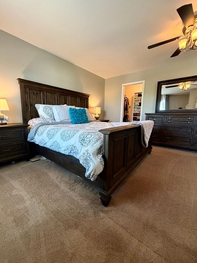 Building Photo - Stunning 3-Bedroom/2-Bathroom Townhouse in Perkasie! Available Mid July!
