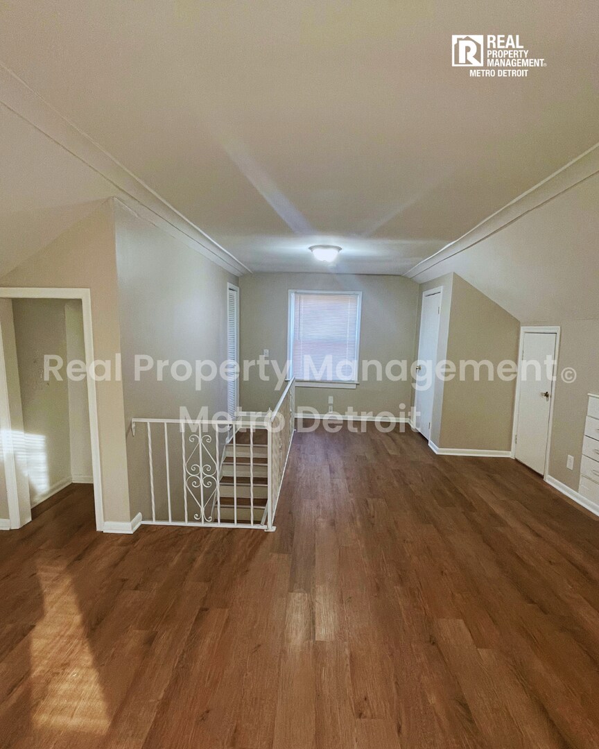 Building Photo - 18445 Ardmore St