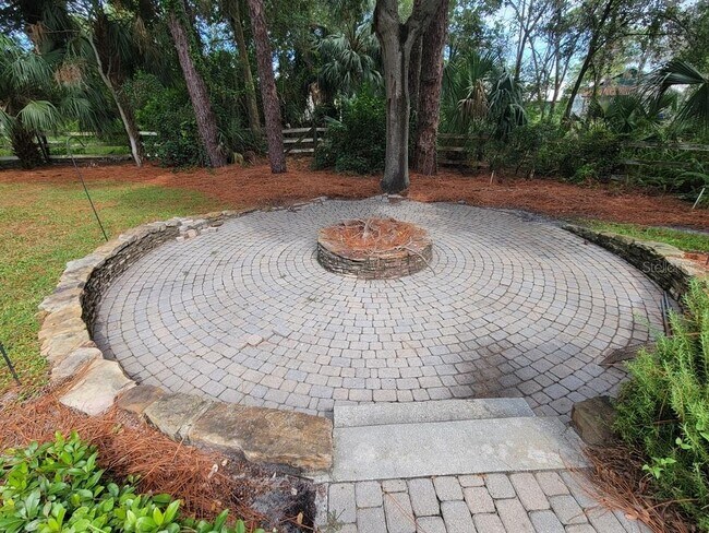 Building Photo - 1130 Anclote Rd
