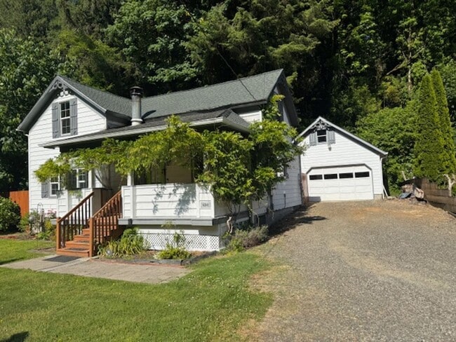 Building Photo - 6241 Skunk Hollow Rd