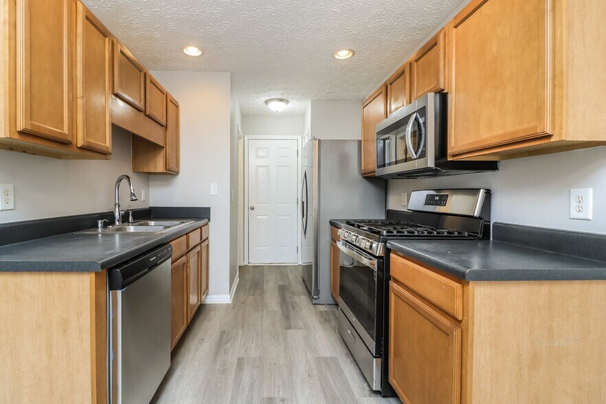 Building Photo - 112 Nacoochee Way