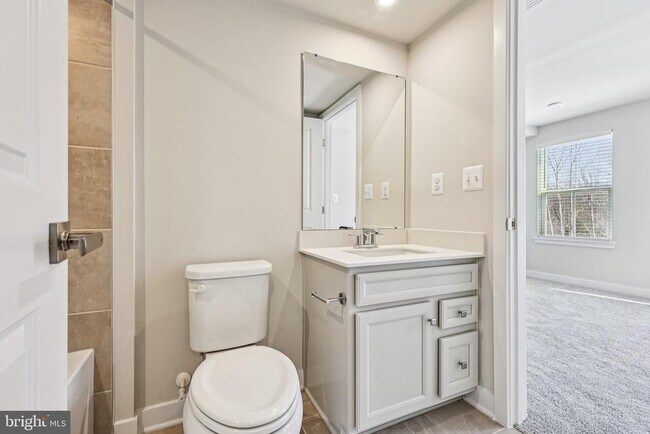 Building Photo - 9389 Edenderry Dr