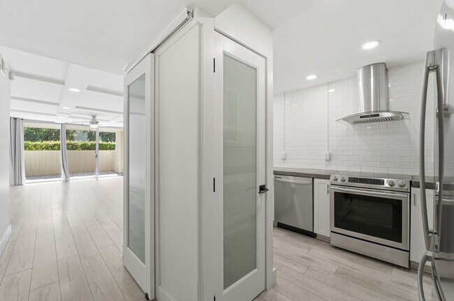 Building Photo - Beautiful 2-bedroom, 2-bathroom home nestled in the vibrant heart of Scottsdale