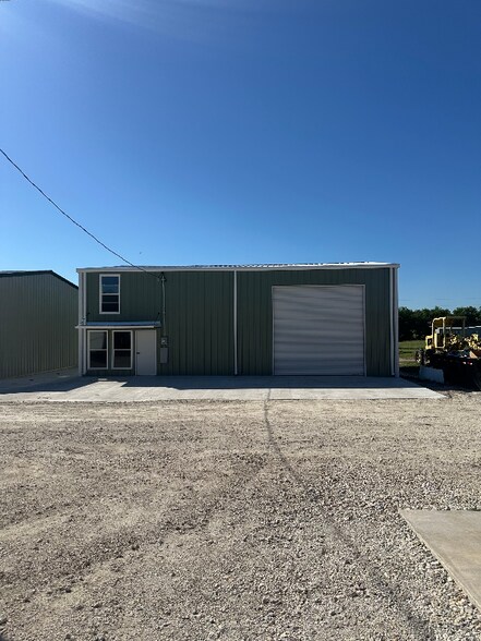 Primary Photo - 4026 Old Lorena Rd