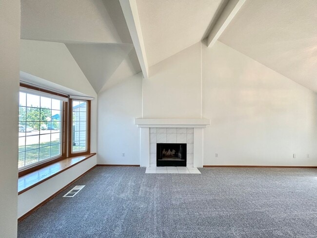 Building Photo - 15612 SW Wintergreen St