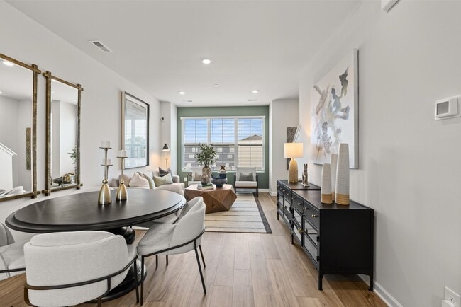 Building Photo - 1205 Harper Lndg