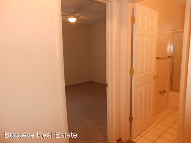 Building Photo - 311 E 16th Ave