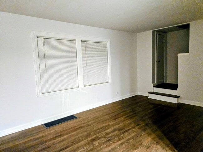 Building Photo - 3803 N Pacific Ave