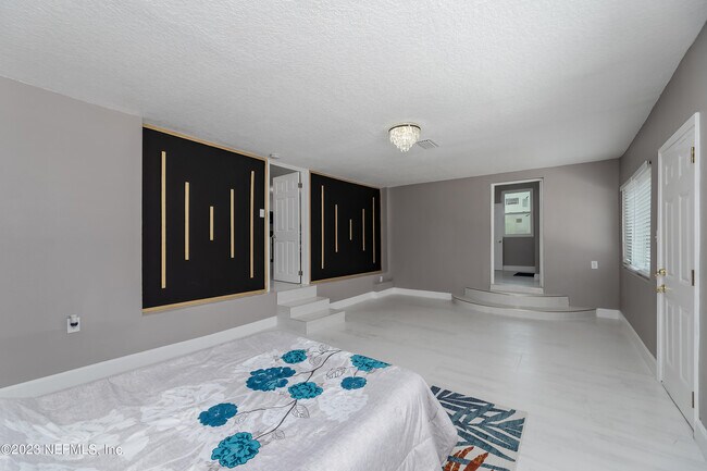 Building Photo - 5262 Tulane Ave