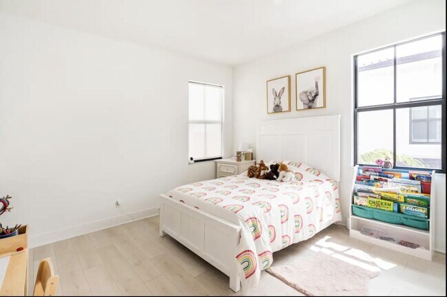 Building Photo - 13458 Artisan Cir