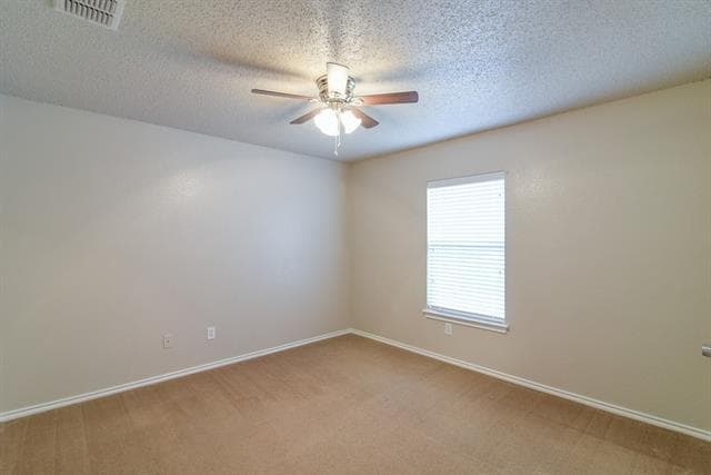 Building Photo - 2106 Delaford Dr