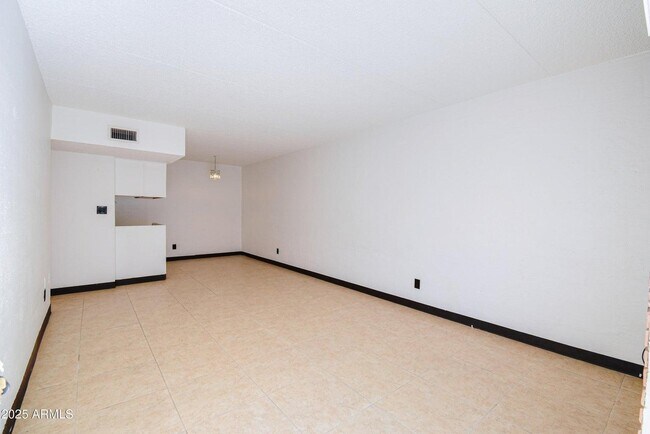 Building Photo - 3416 N 44th St