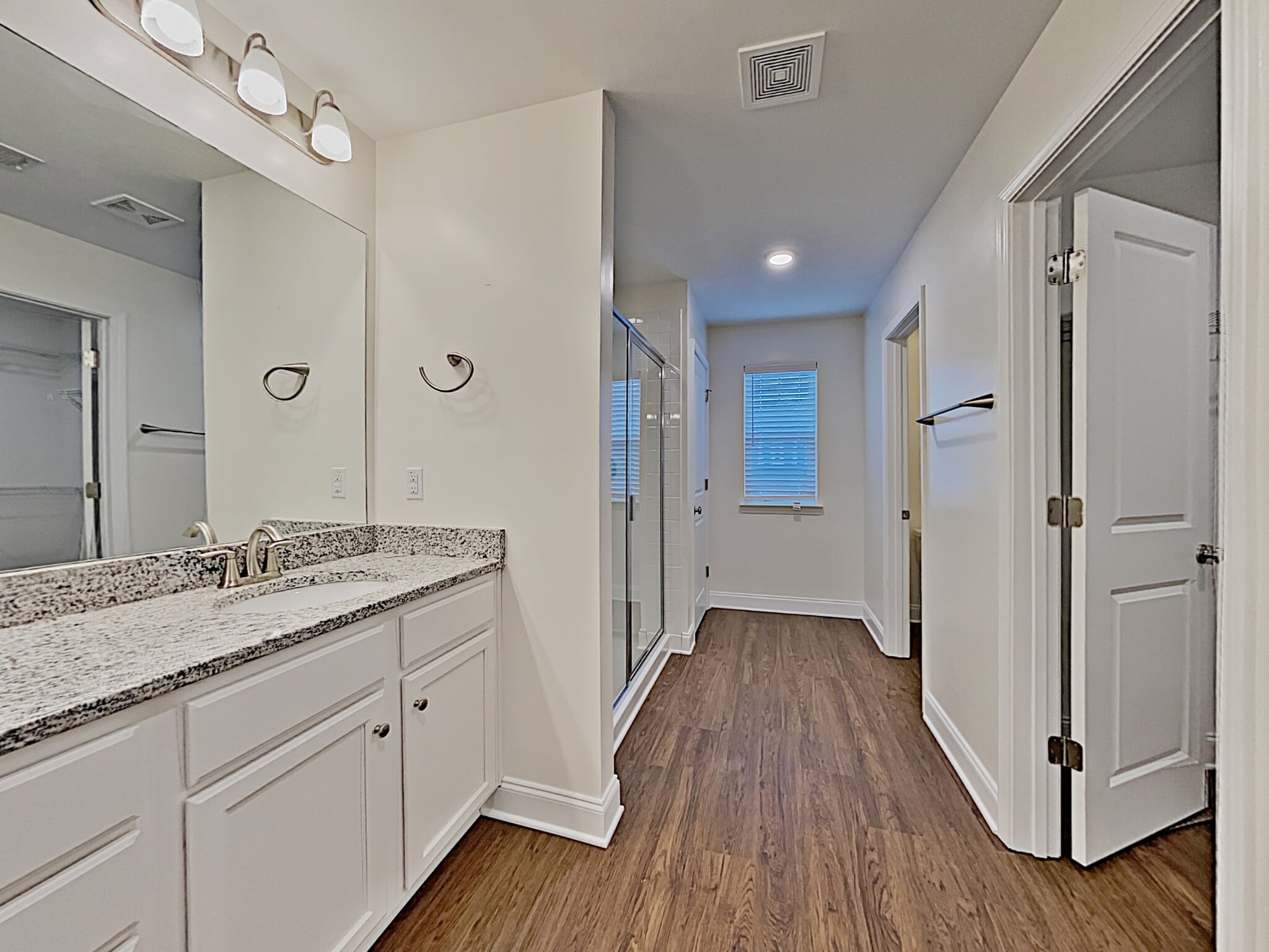 Building Photo - 407 Levon Ct