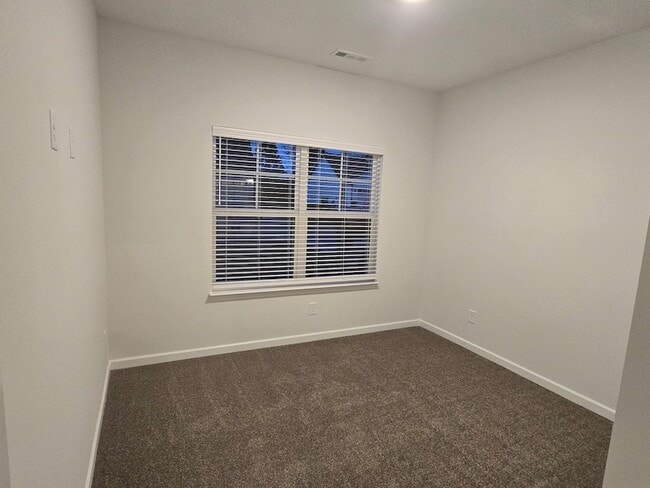 Building Photo - 229 Republic St