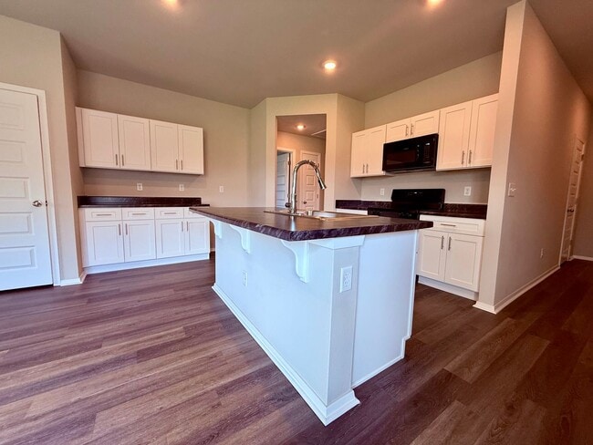 Building Photo - ***2508 E. Jan Street***