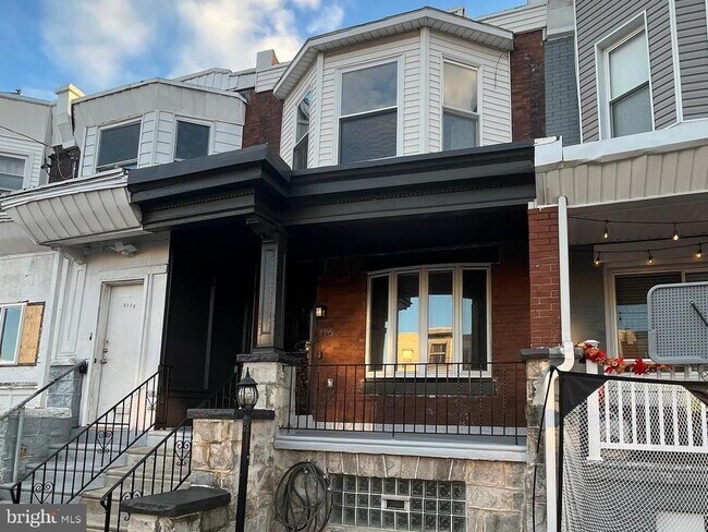 Building Photo - 5712 Cedar Ave