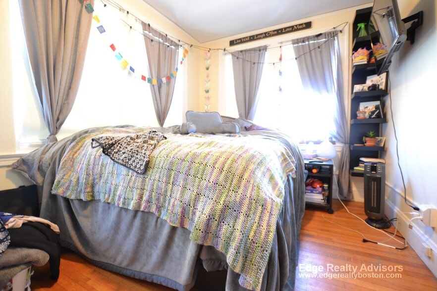 Building Photo - 55 Brock St