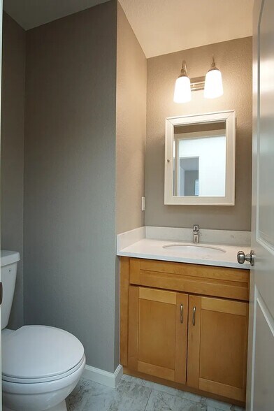 Building Photo - 2498 Amaryl Dr