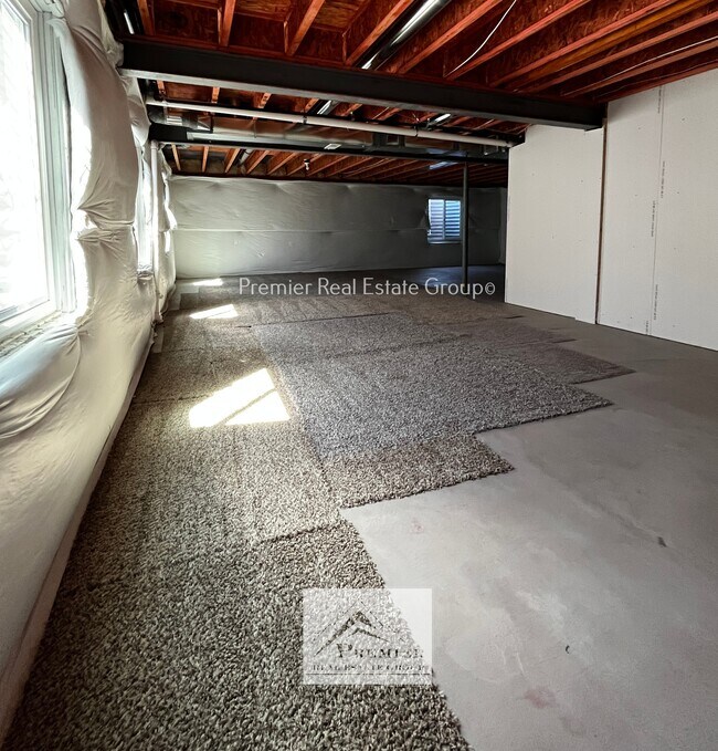 Building Photo - 10812 Yuba Dr