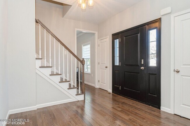 Building Photo - 2019 Oakhurst Pkwy