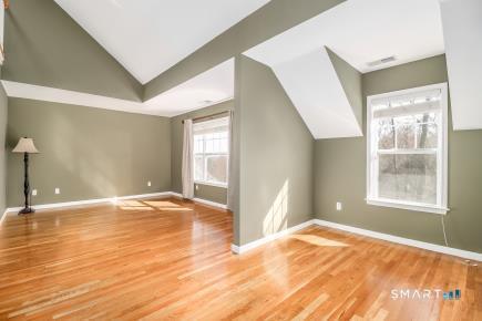 Building Photo - 26 Woodcrest Ln