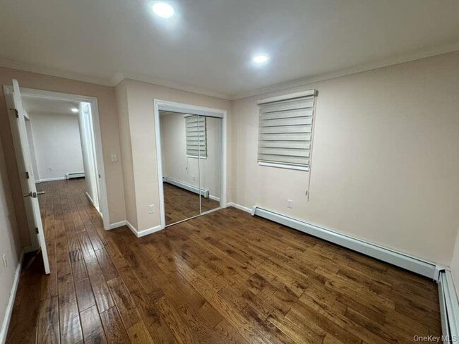 Building Photo - 223 Waverly Ave