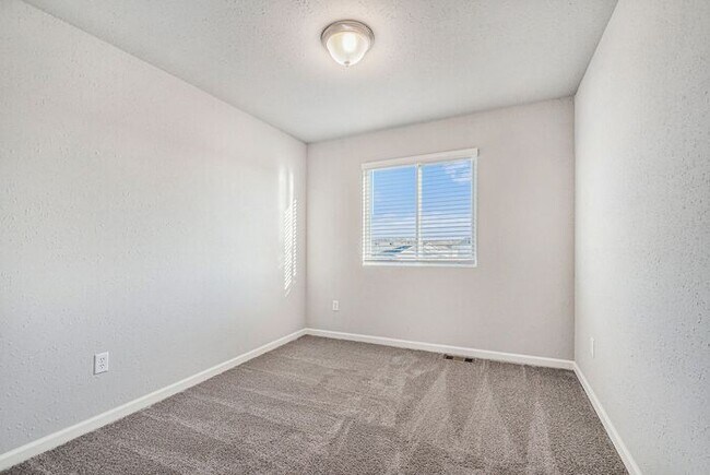 Building Photo - 6204 Aurelius Rd