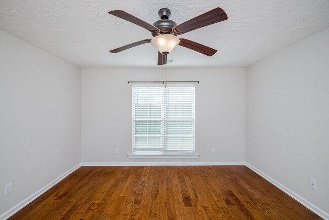 Building Photo - 1043 Wildfire Cir