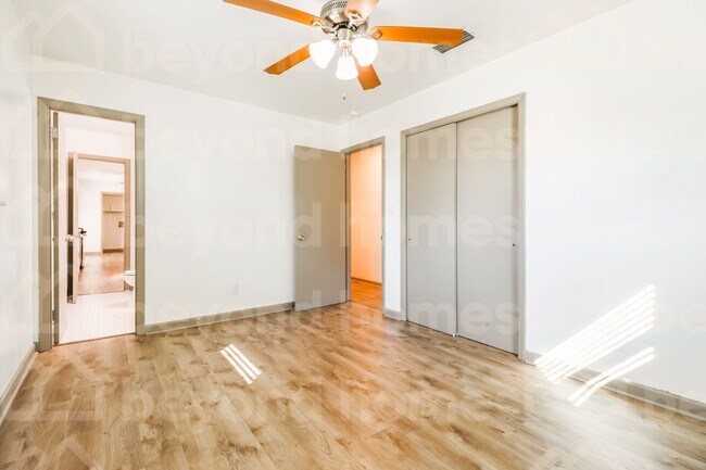 Building Photo - Beautiful lake views with this renovated 4...