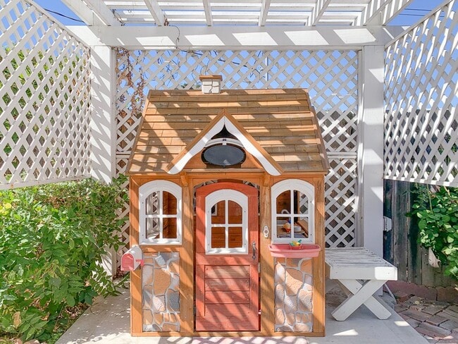 Building Photo - Beautiful 3 bed 1 bath house