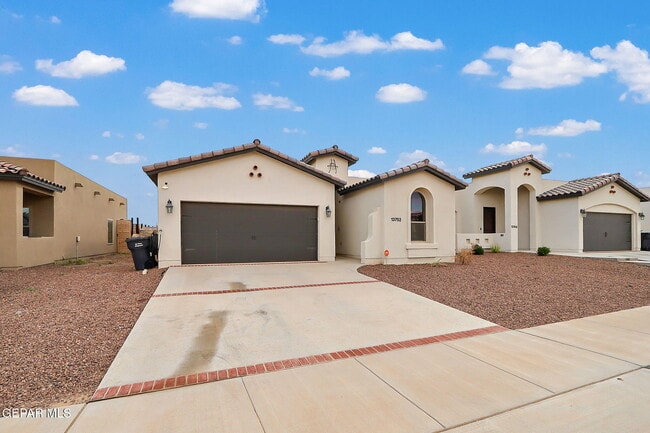 Building Photo - 13752 Newton Ct
