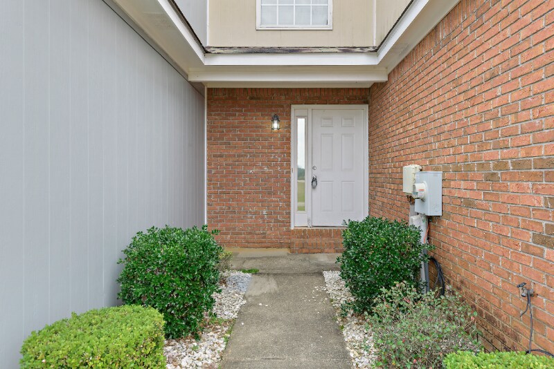 Building Photo - 102 Claremont Avenue