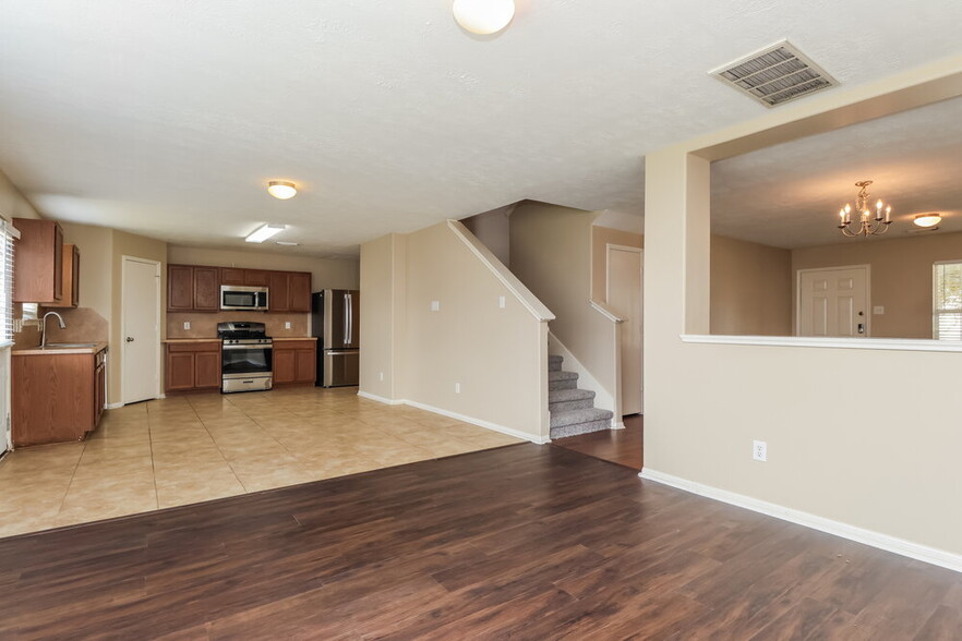 Building Photo - 3226 Dogwood Springs Dr