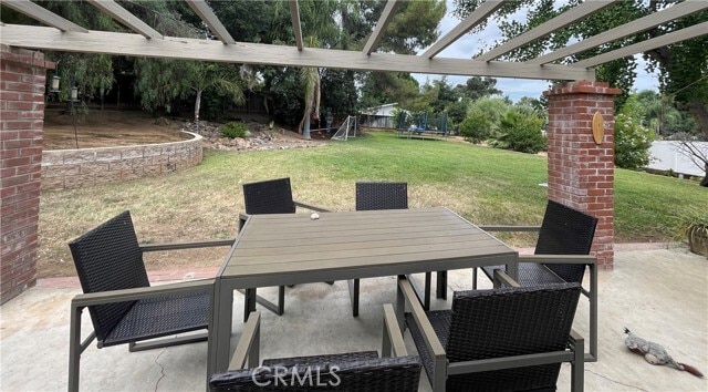 Building Photo - 1640 Dwight St