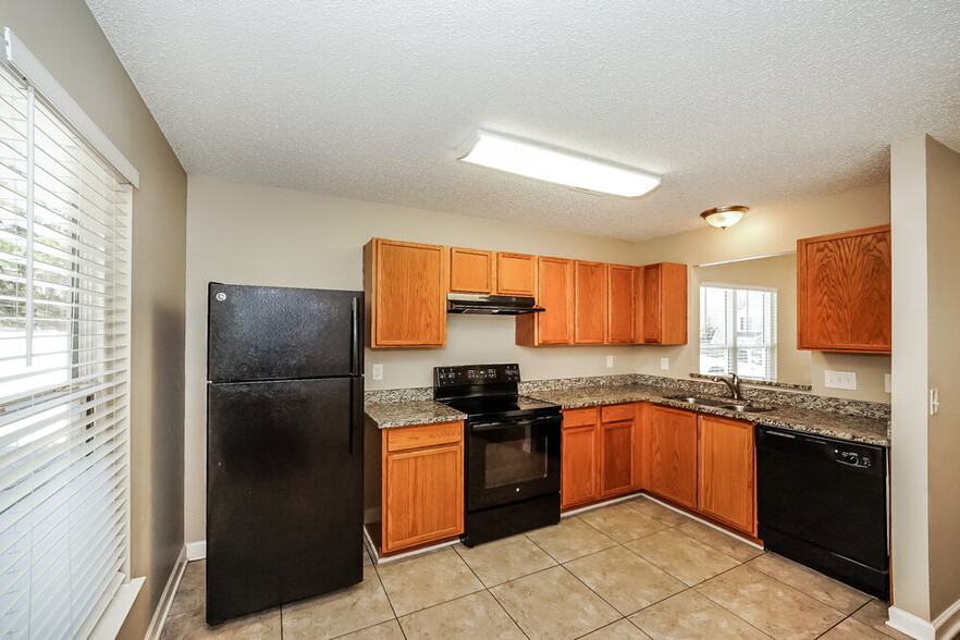 Building Photo - 3441 Braden Dr