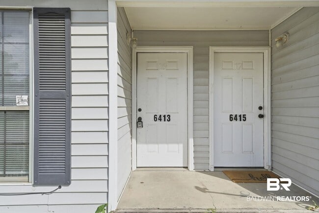 Building Photo - 6413 Schoel Ln