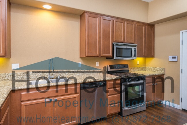 Building Photo - 3 BR/ 2.5 BA 1360 SQFT Otay Ranch / Chula ...