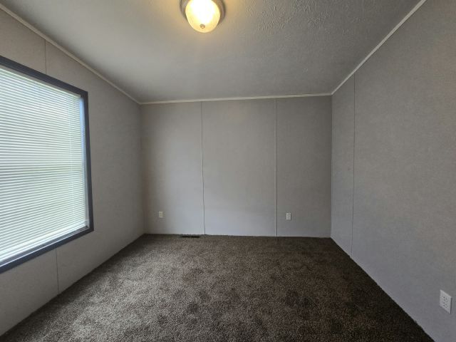 Building Photo - 1411 Center Dr