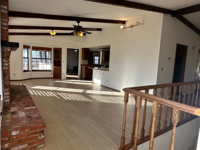 Building Photo - Bear Valley 3+4 with over 4 acres! MUST SEE!