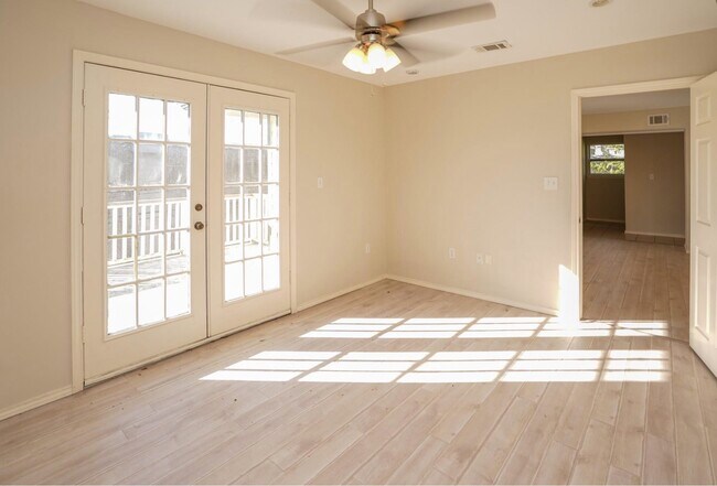 Building Photo - 4807 Merwin St