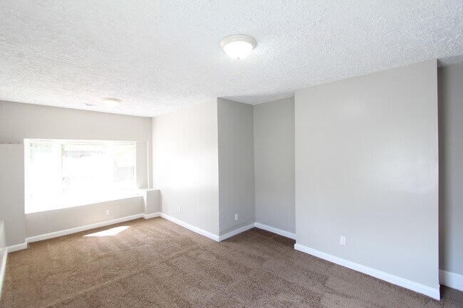 Building Photo - 2701 Ave J