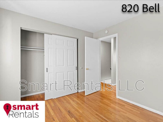 Building Photo - 820 Bell Ave