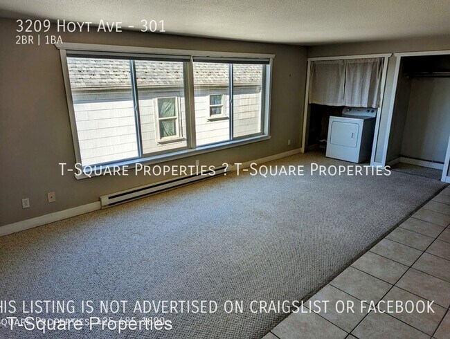 Primary Photo - 2 br, 1 bath House - 3209 Hoyt Ave #301
