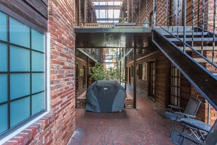 Building Photo - 1284 Piedmont Ave NE