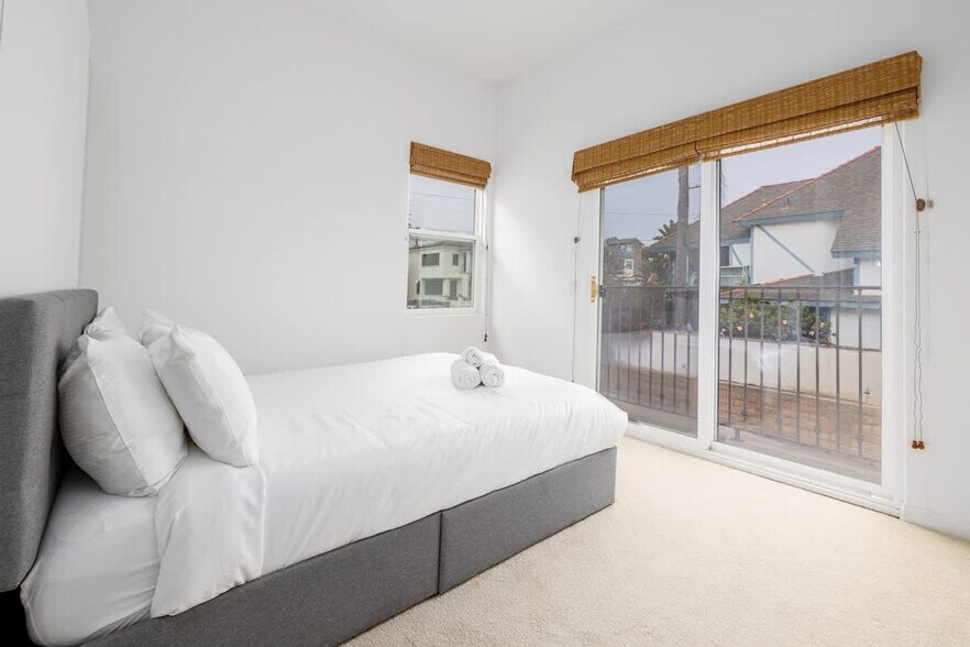 Building Photo - 125 Chinquapin Ave